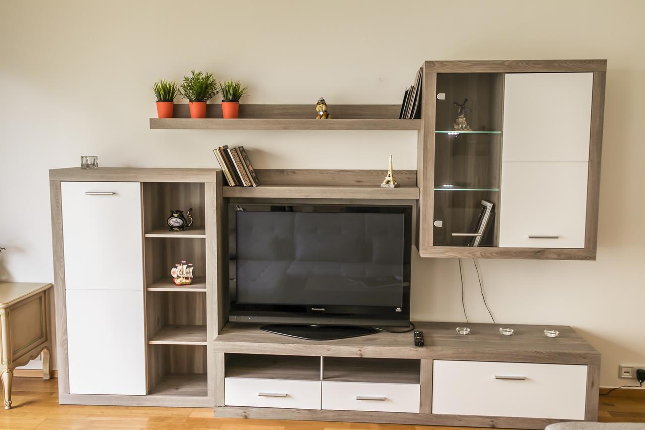 Apartment Korunni Dvur 130M2, 2 Free Parkings Prag Exteriör bild