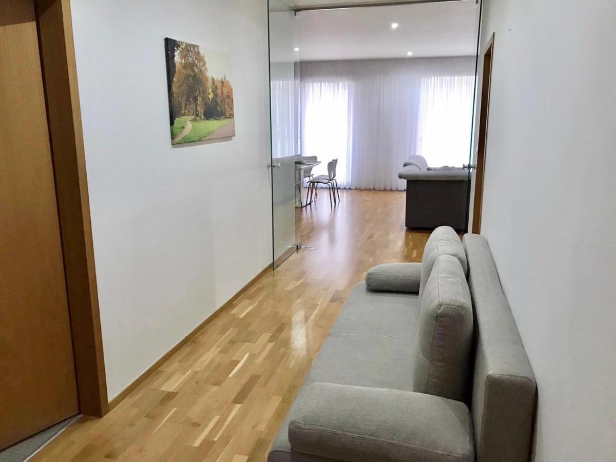Apartment Korunni Dvur 130M2, 2 Free Parkings Prag Exteriör bild